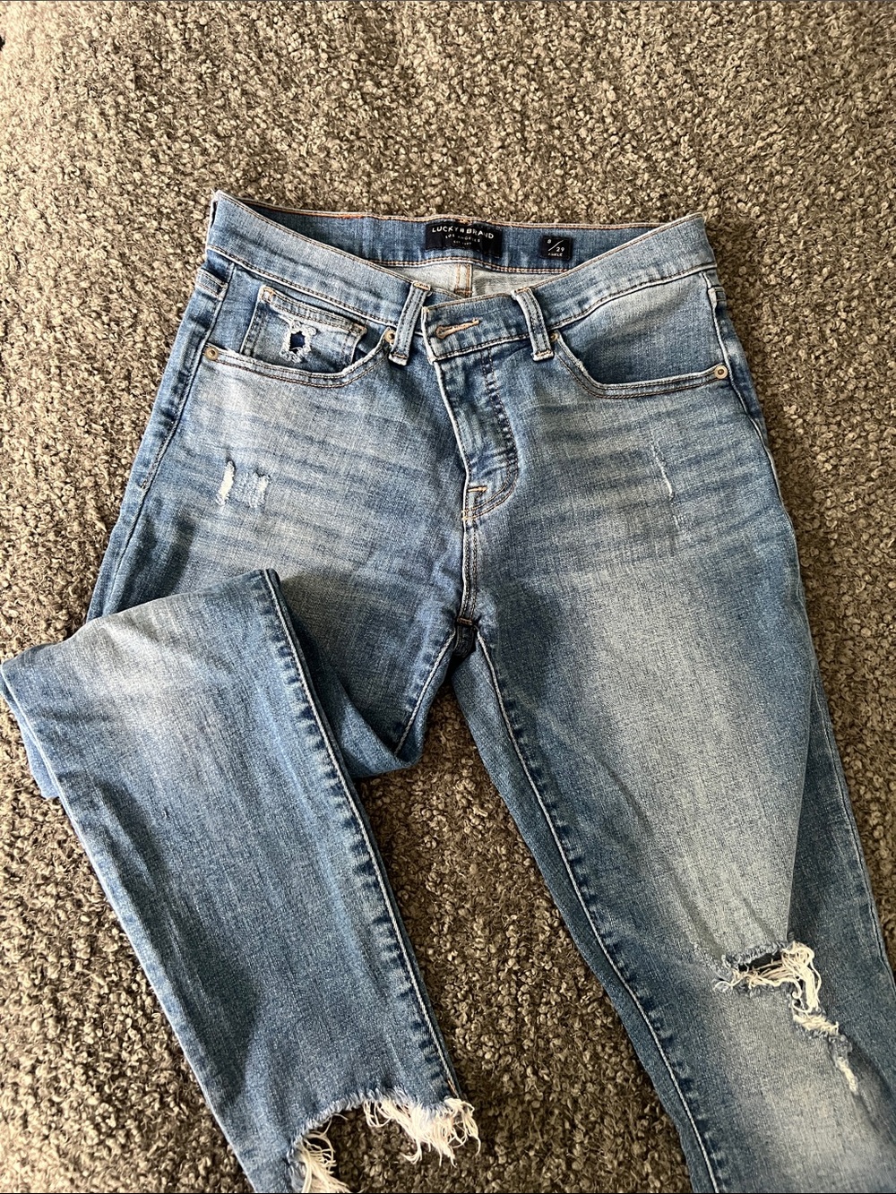 Lucky Brand Women's Light Wash Distressed Ankle Jeans